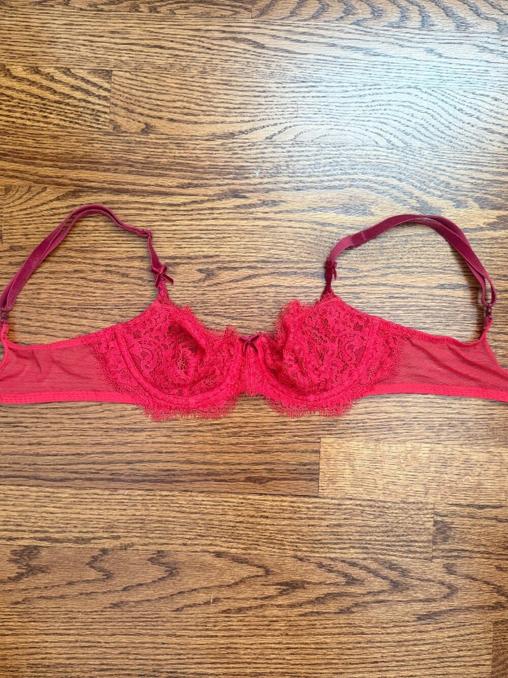 Victoria's Secret Wicked 32B Unlined Lace Red Bra SOLD OUT color